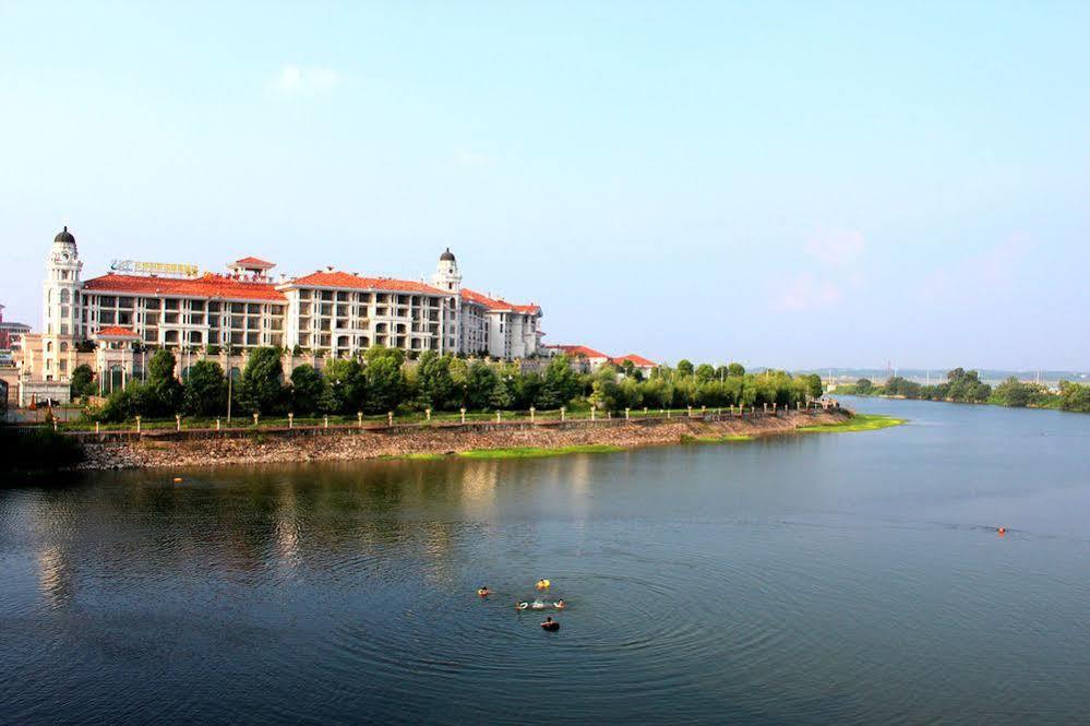 Country Garden Phoenix Hotel Changsha Bagian luar foto